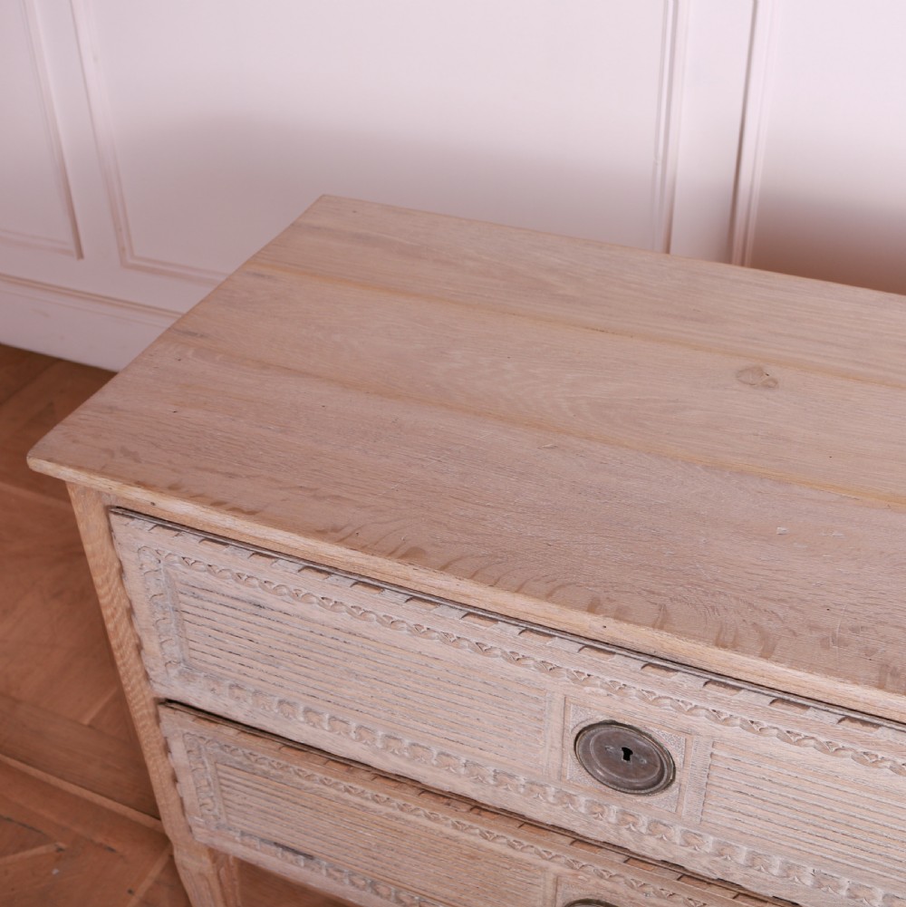 18th Century Bleached Oak Commode View VII