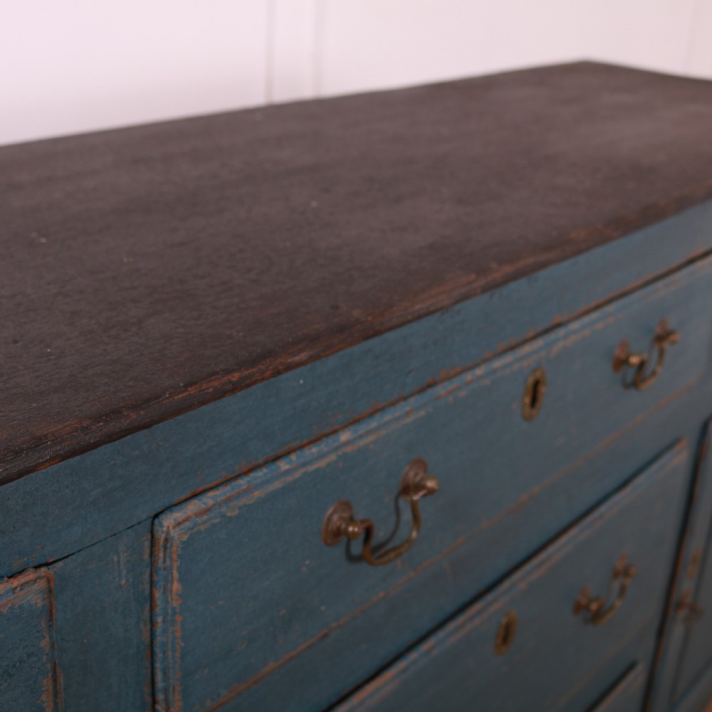 18th Century English Dresser Base View VII