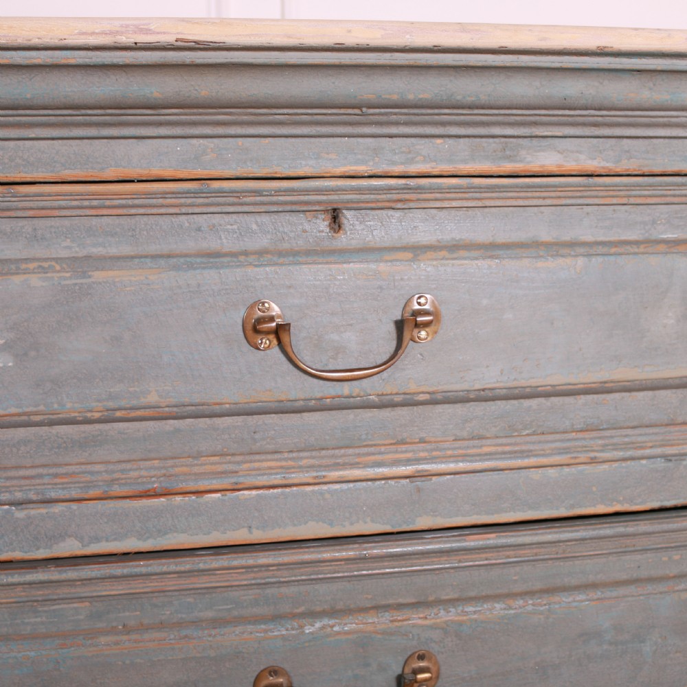 18th Century English Dresser Base View VI