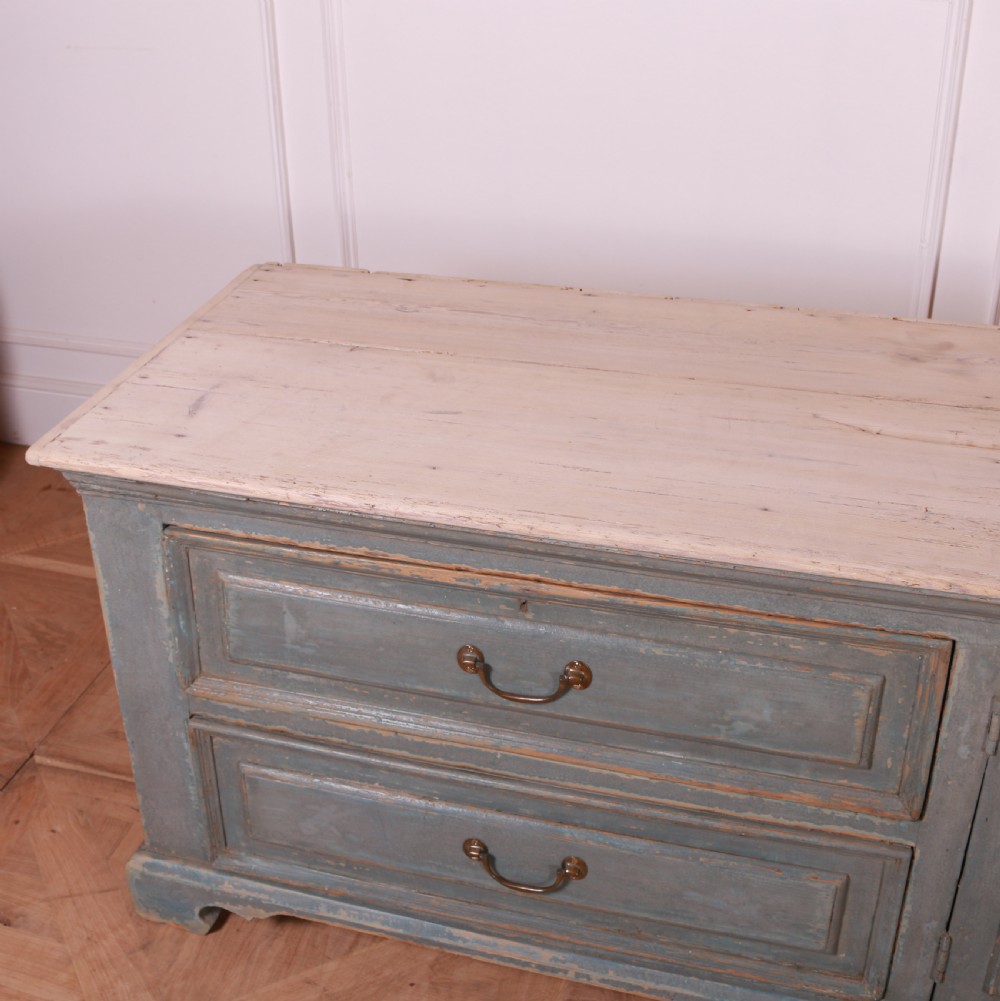 18th Century English Dresser Base View XI