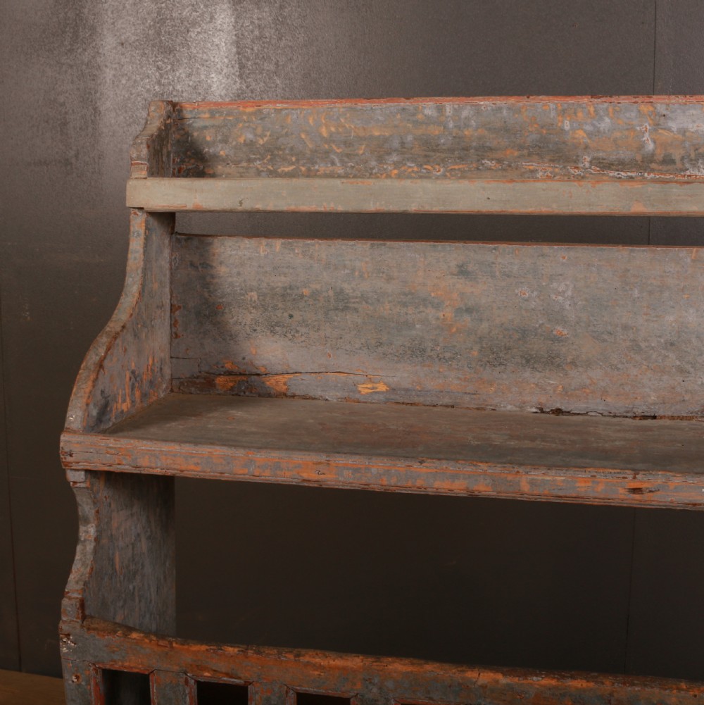 An antique French painted wooden vaisselier dresser featuring upper display shelves and a spindled lower gallery supported on trestle feet. View III