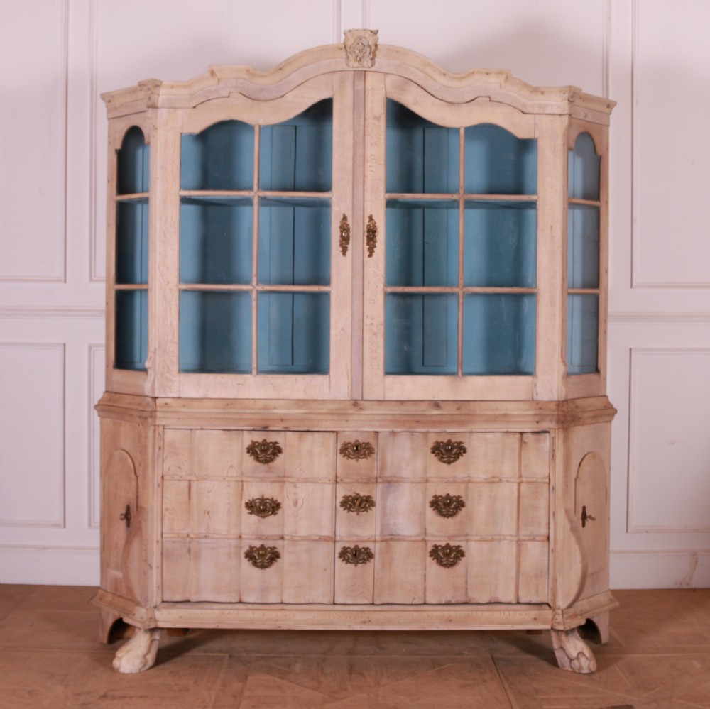 Dutch Bleached Oak Vitrine