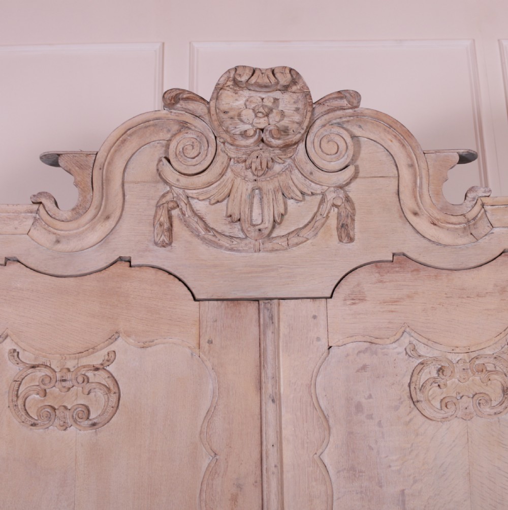 Dutch Bleached Oak Linen Cupboard View VII