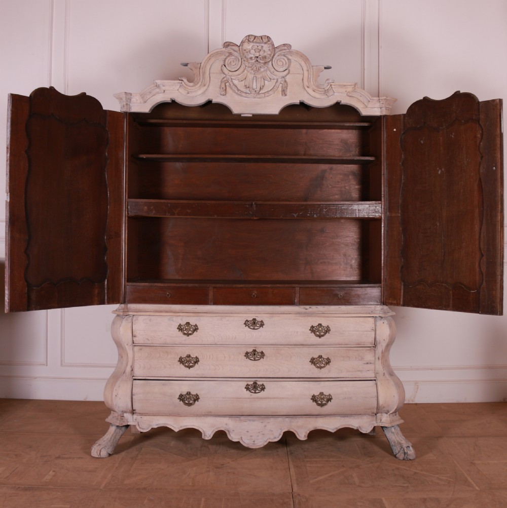 Dutch Bleached Oak Linen Cupboard View VIII