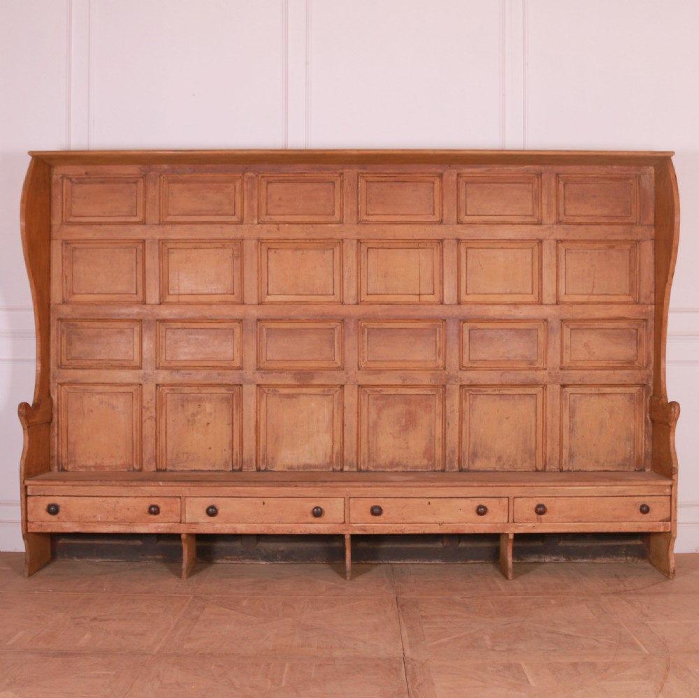 18th Century Country House Winged Settle