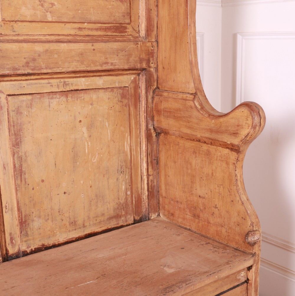 18th Century Country House Winged Settle View IX