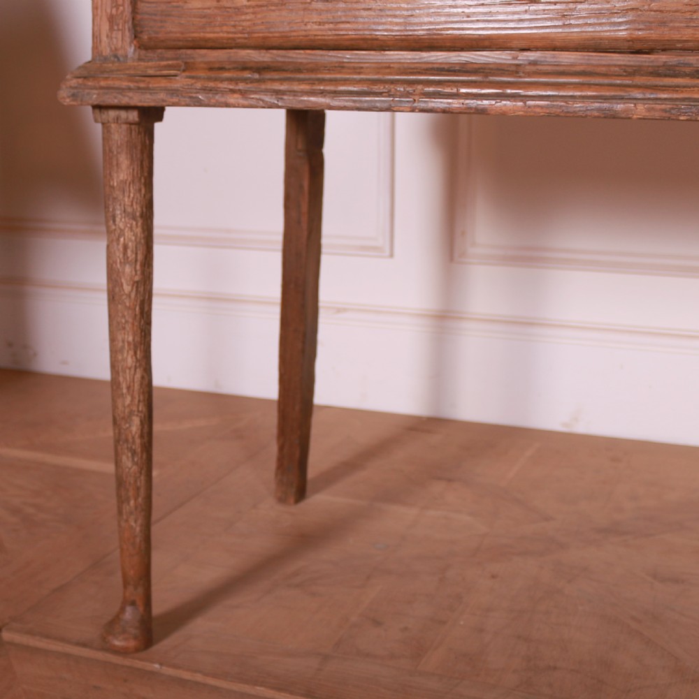 18th Century English Dresser Base View VIII