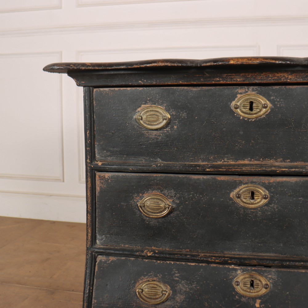 18th Century Dutch Commode View IX