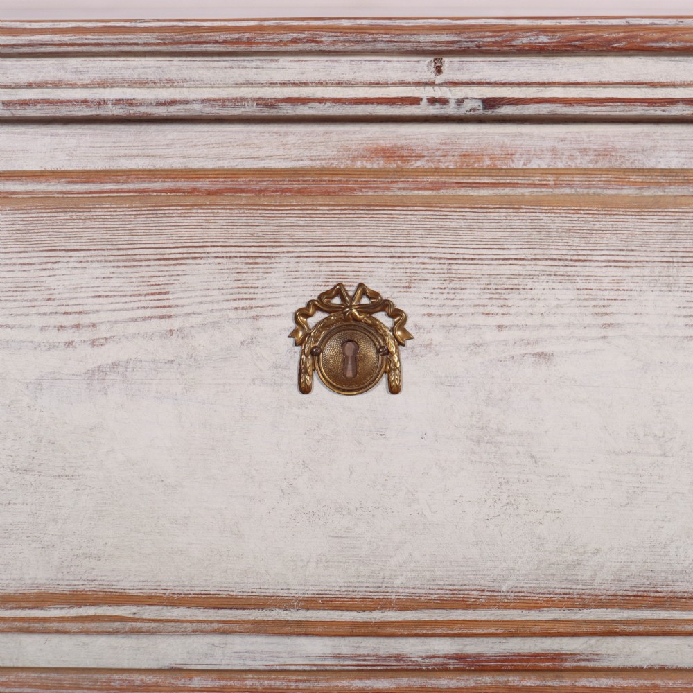 Swedish Painted Pine Commode View VI