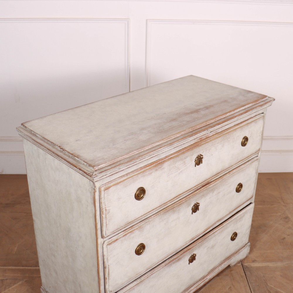 Swedish Painted Pine Commode View VIII