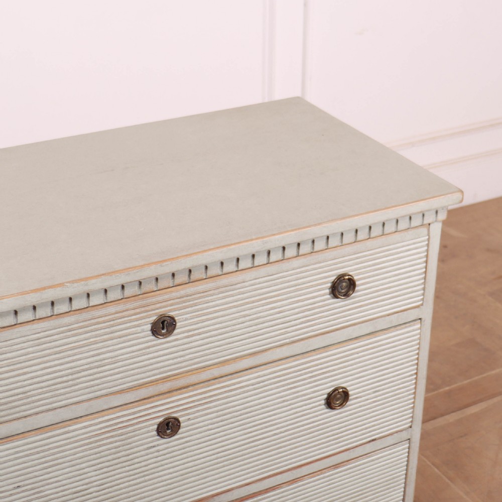 Pretty Swedish Painted Commode View VIII