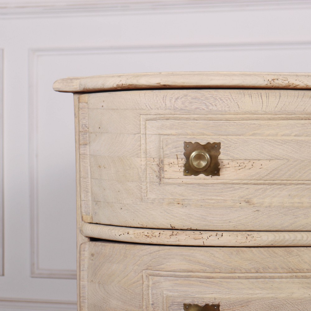 18th Century Serpentine Commode View VII