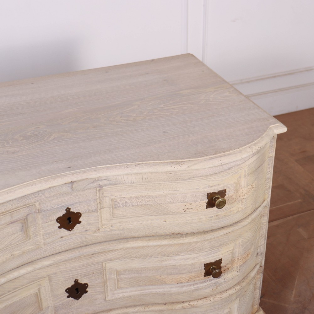 18th Century Serpentine Commode View X