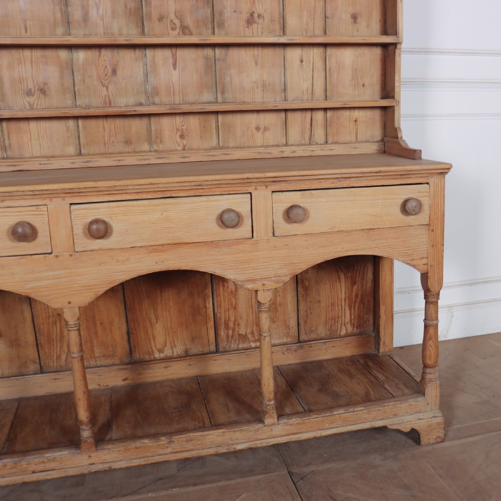 Welsh Pine Potboard Dresser View VI