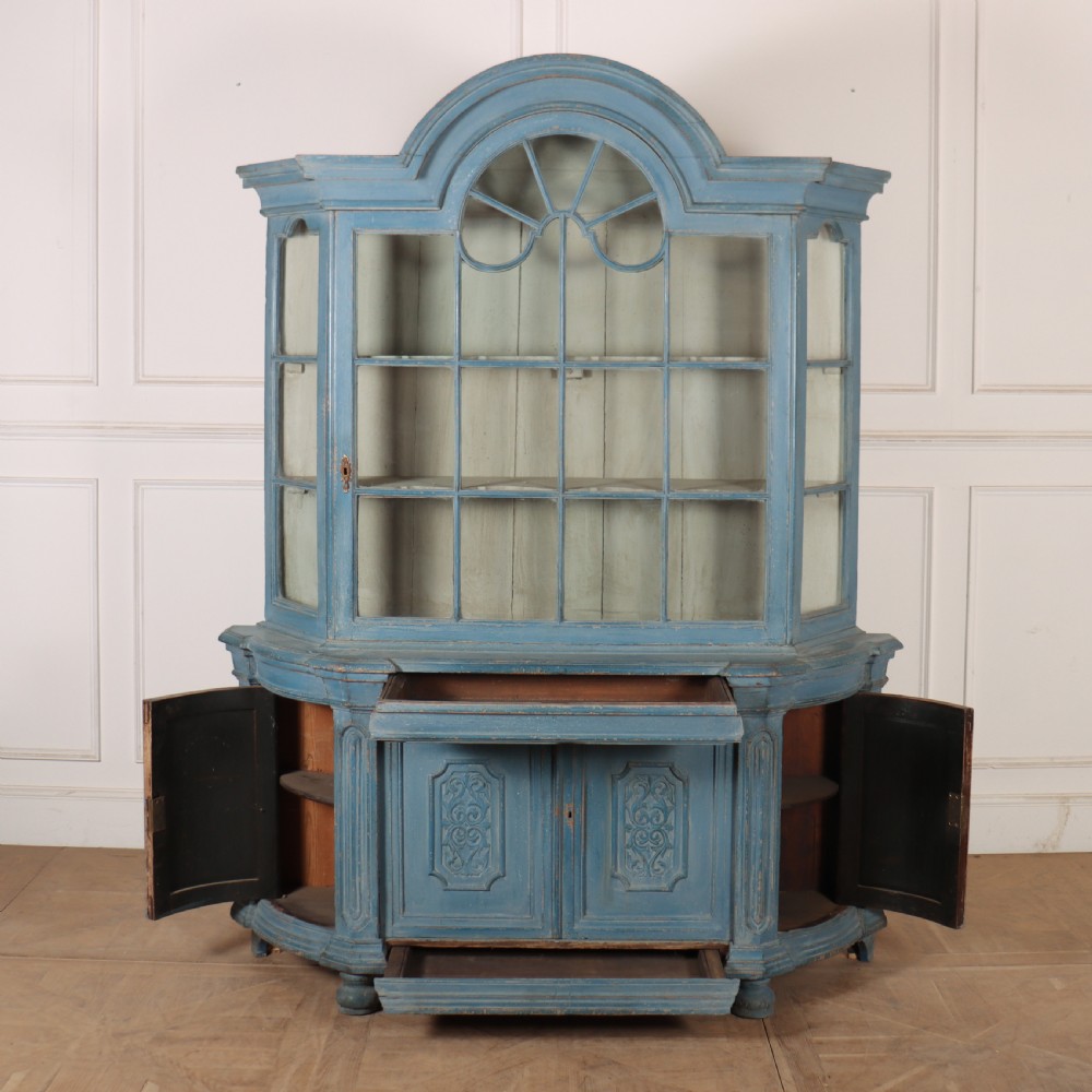 18th Century Dutch Display Cabinet View VIII