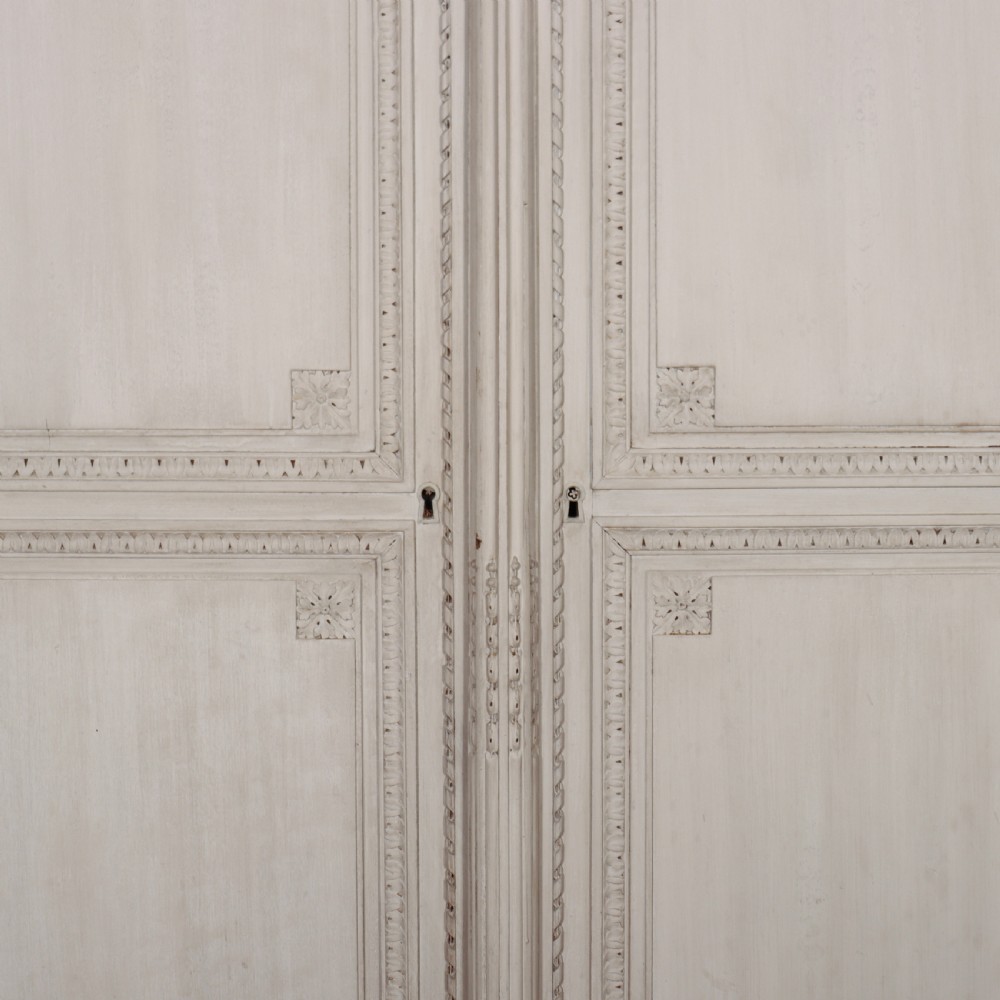 18th Century Italian Linen Cupboard View X