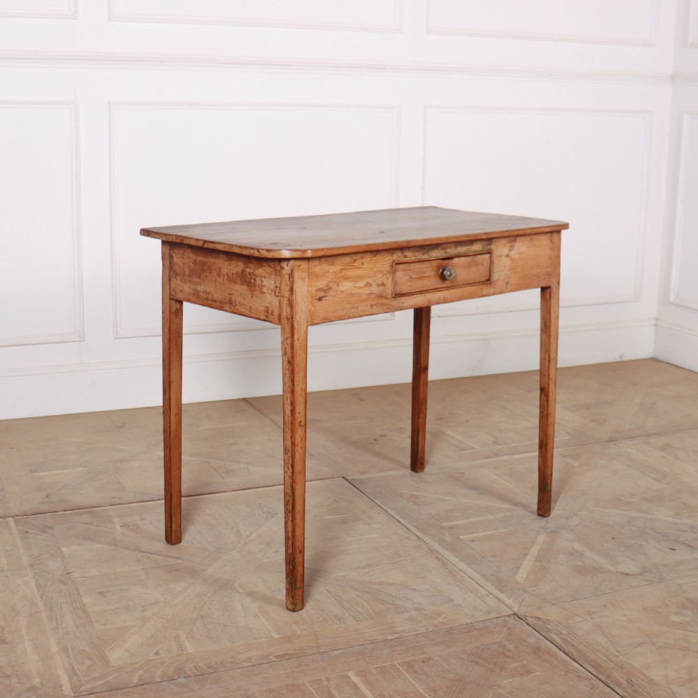 Small Pine Lamp Table
