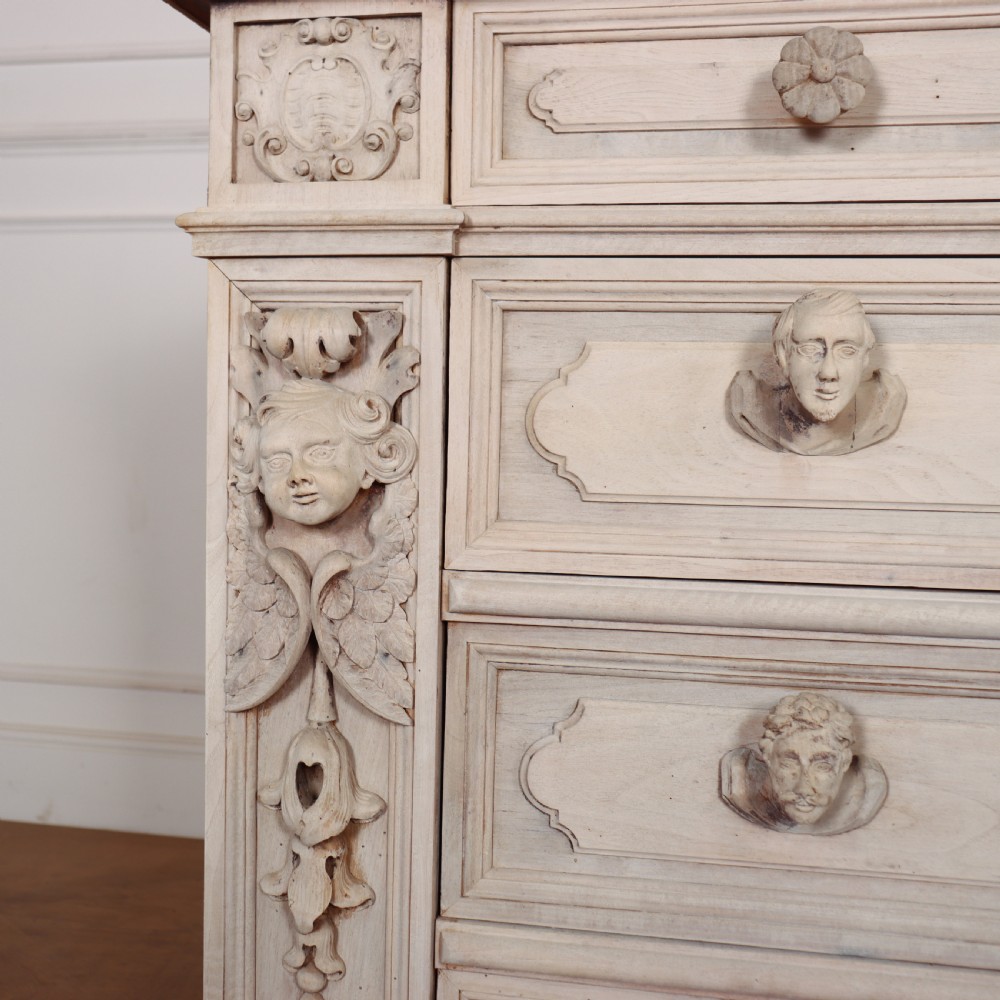 18th Century Italian Commode View VIII