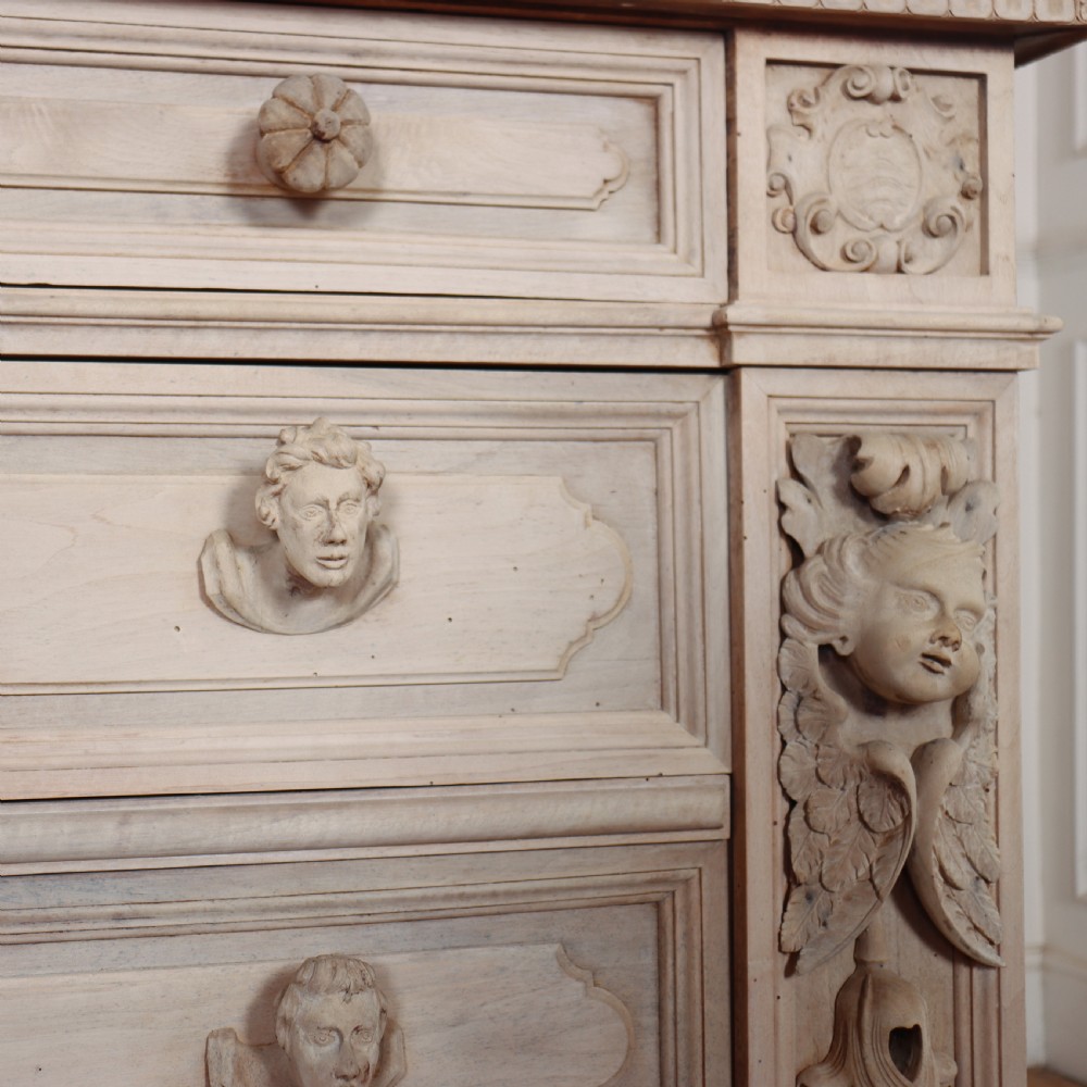 18th Century Italian Commode View IX