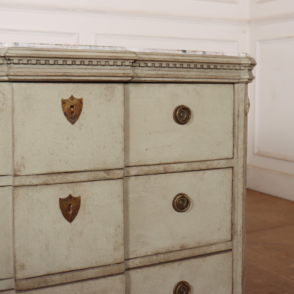 Pair of Swedish Breakfront Commodes View V