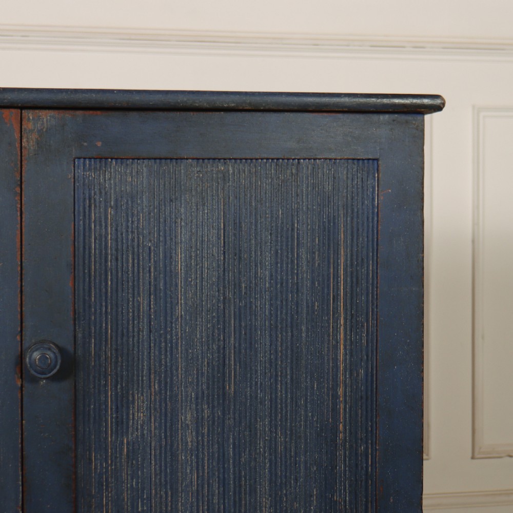 Swedish Painted Pine Buffet View IV