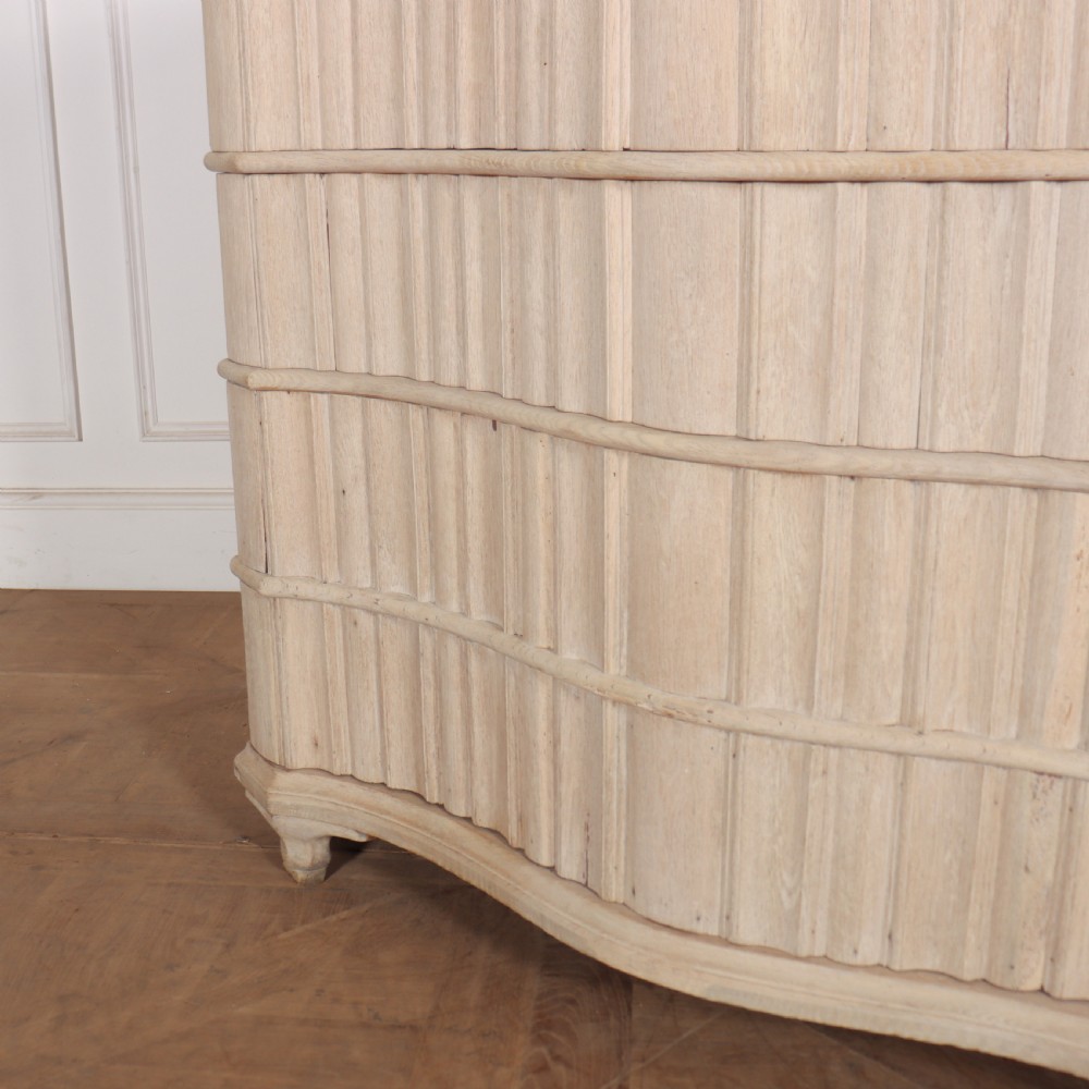 18th Century Austrian Commode View VI
