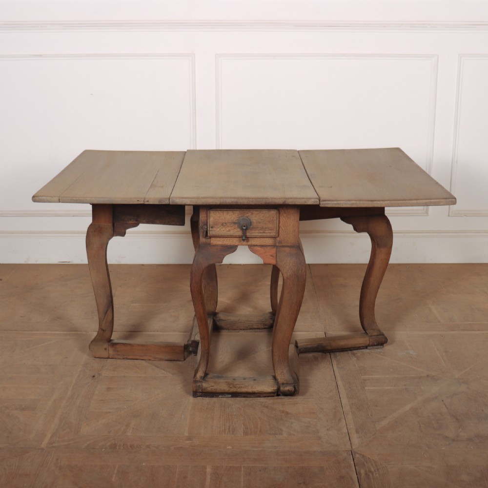 18th Century Oak Gate-leg Table View III