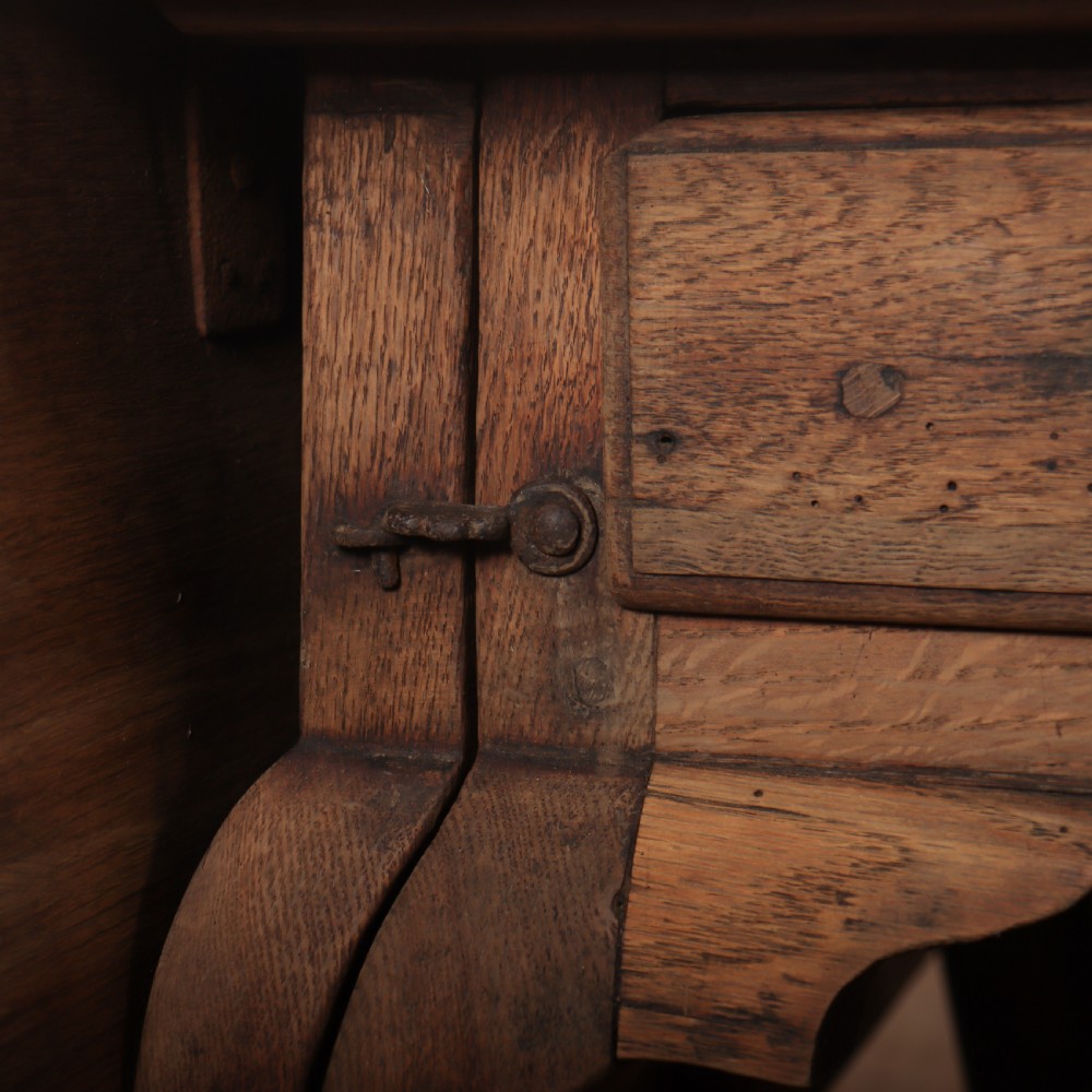 18th Century Oak Gate-leg Table View VI