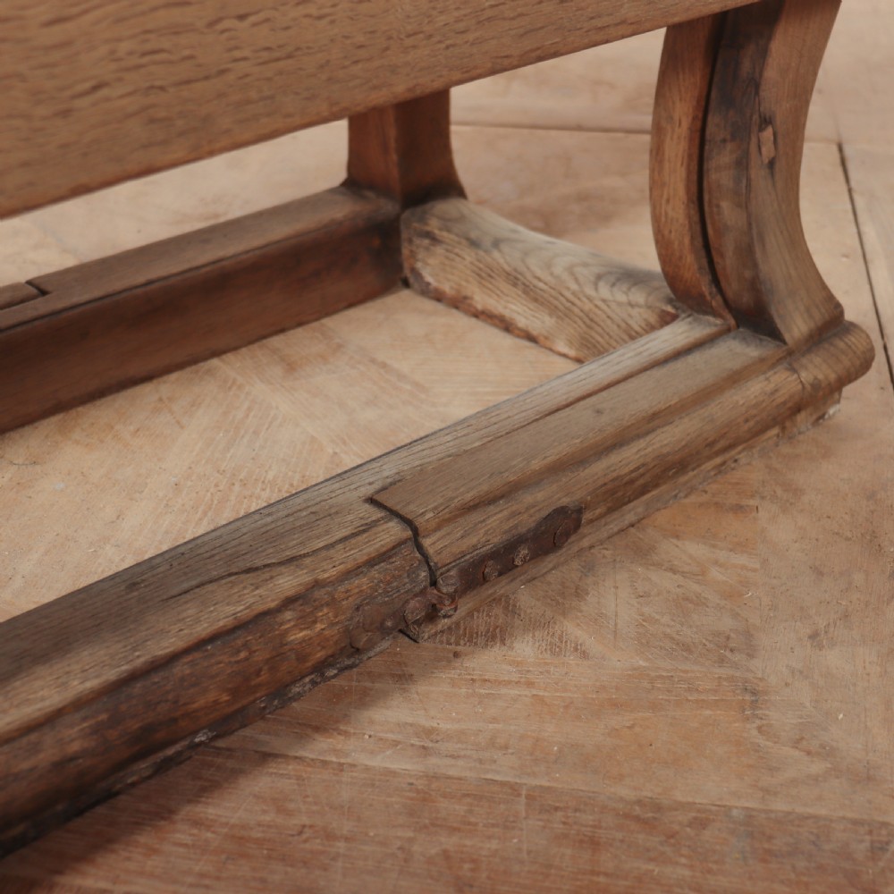 18th Century Oak Gate-leg Table View VIII