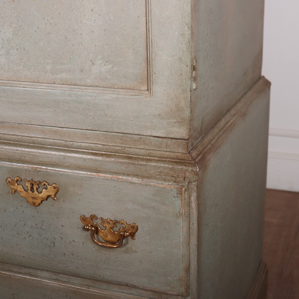18th Century Painted Linen Cupboard View VII