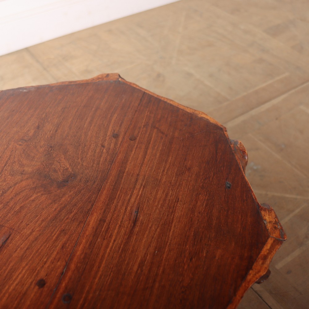 Primitive Root Side Table View V