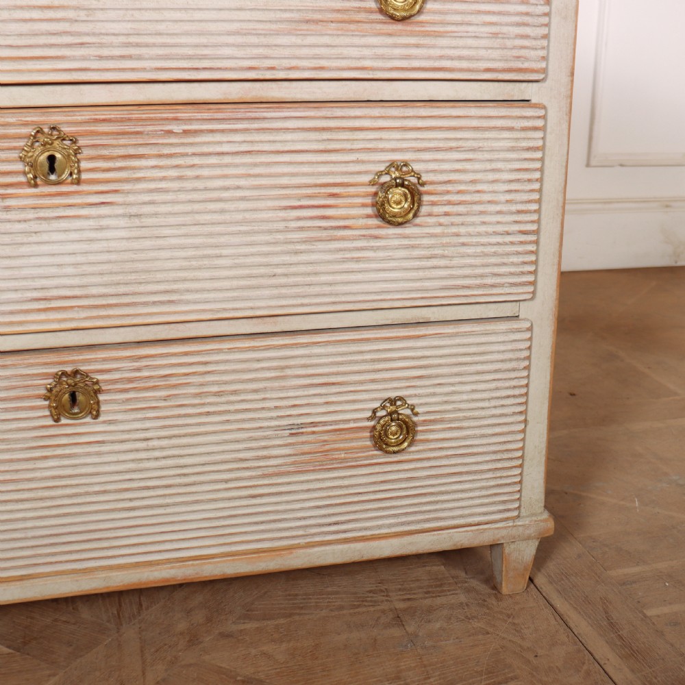 Swedish Painted Pine Commode View VI