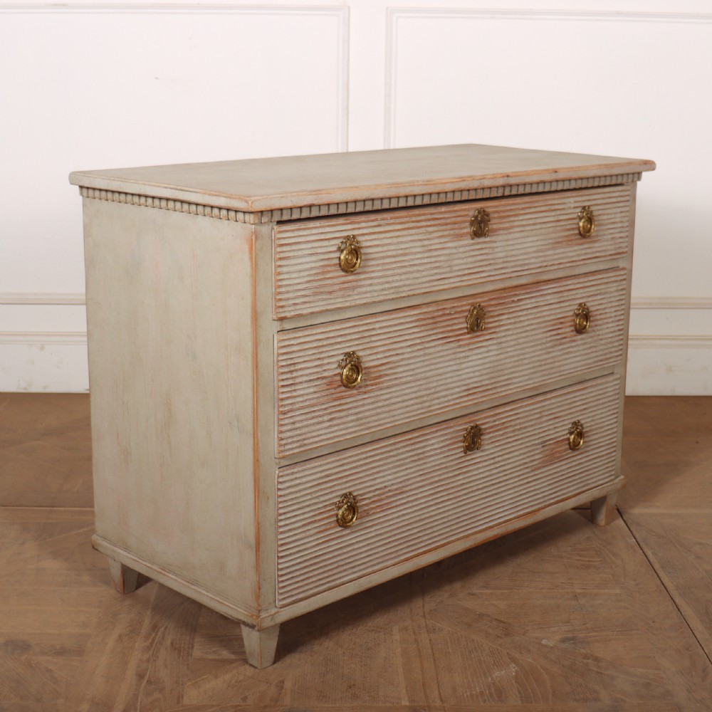 Swedish Painted Pine Commode View VII