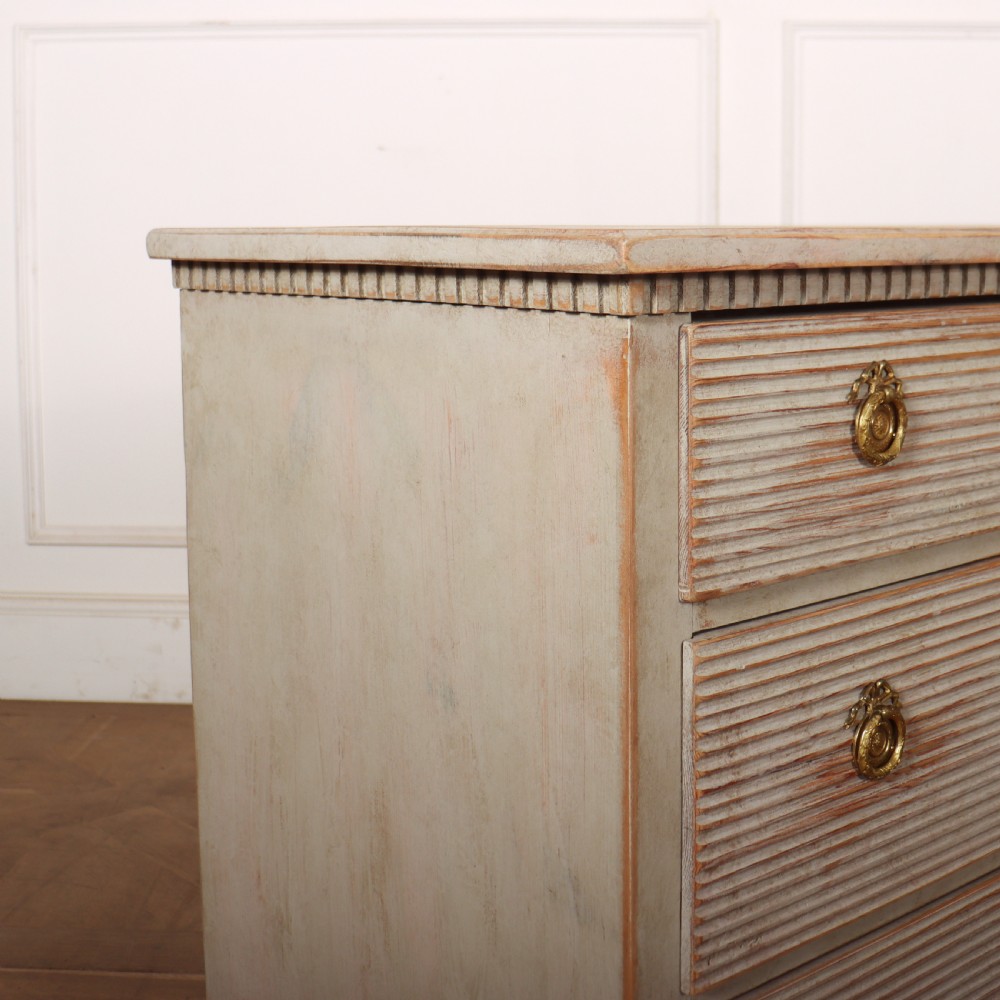 Swedish Painted Pine Commode View VIII