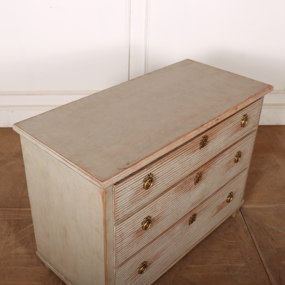 Swedish Painted Pine Commode View IX