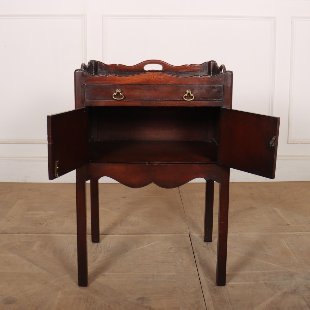 Georgian Mahogany Bedside Cupboard View V