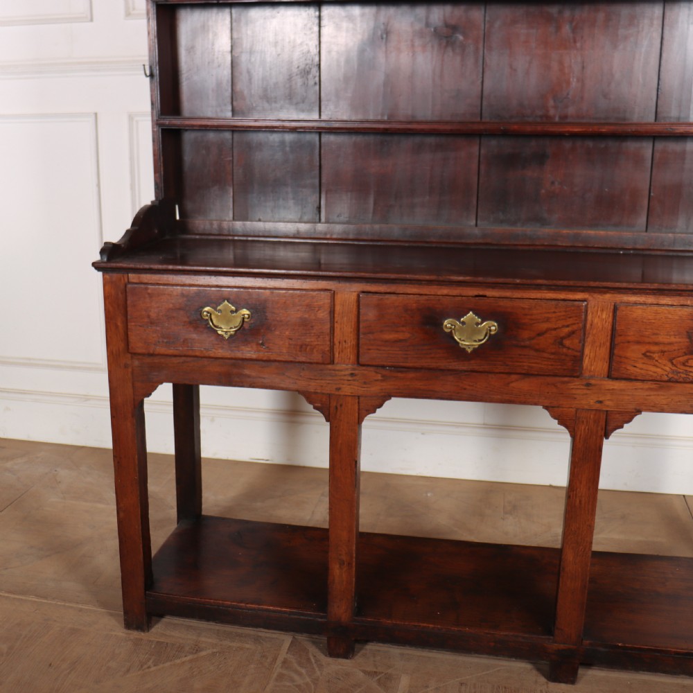 18th Century Welsh Oak Dresser View IV