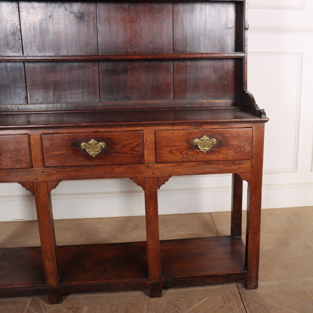 18th Century Welsh Oak Dresser View VI