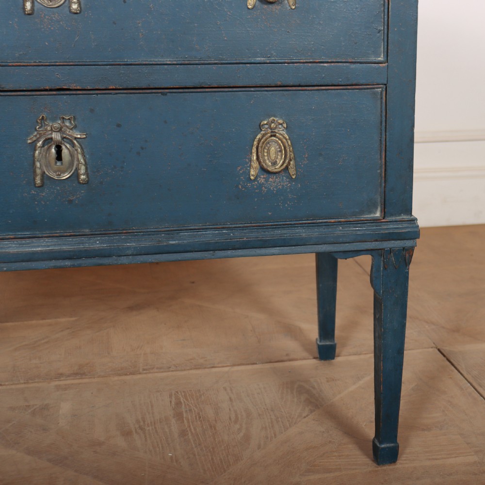 18th Century Italian Painted Commode View III