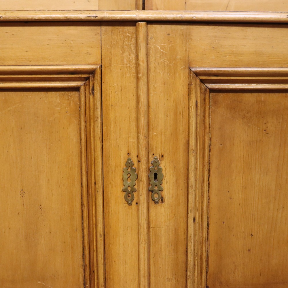 18th Century English Library Bookcase View VII