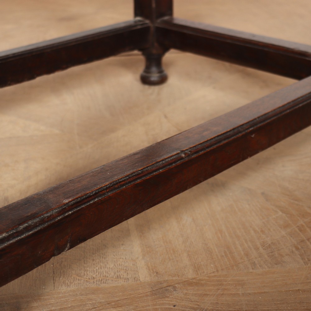 18th Century English Oak Lamp Table View VII