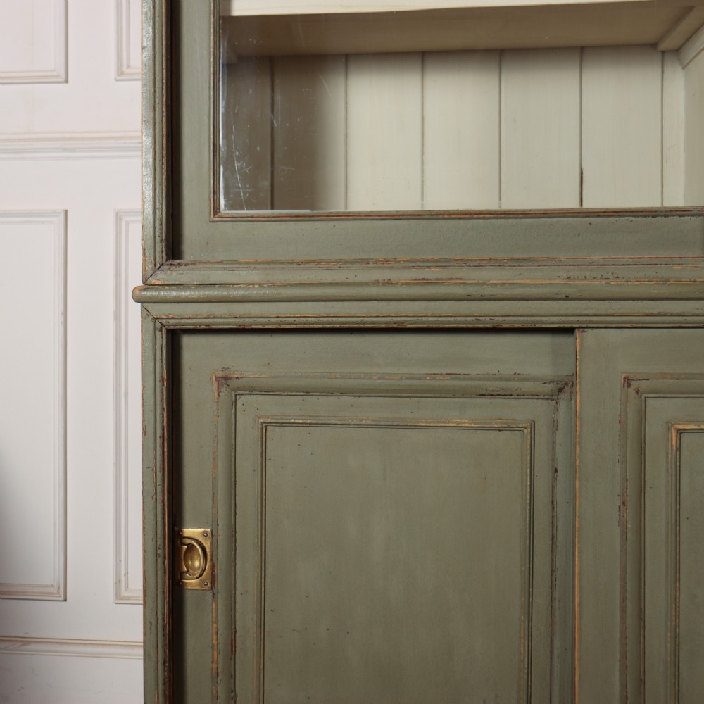 Welsh Glazed Kitchen Cupboard View V