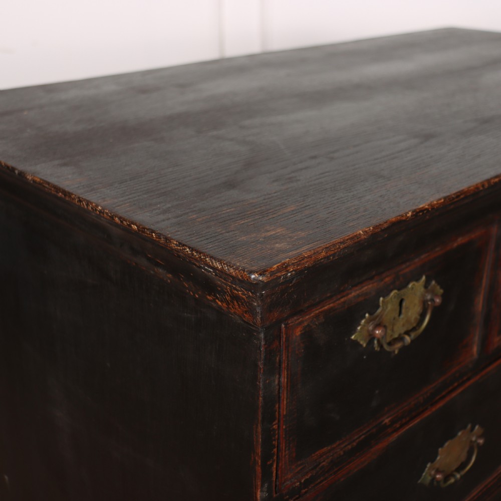 18th Century English Chest of Drawers View VIII