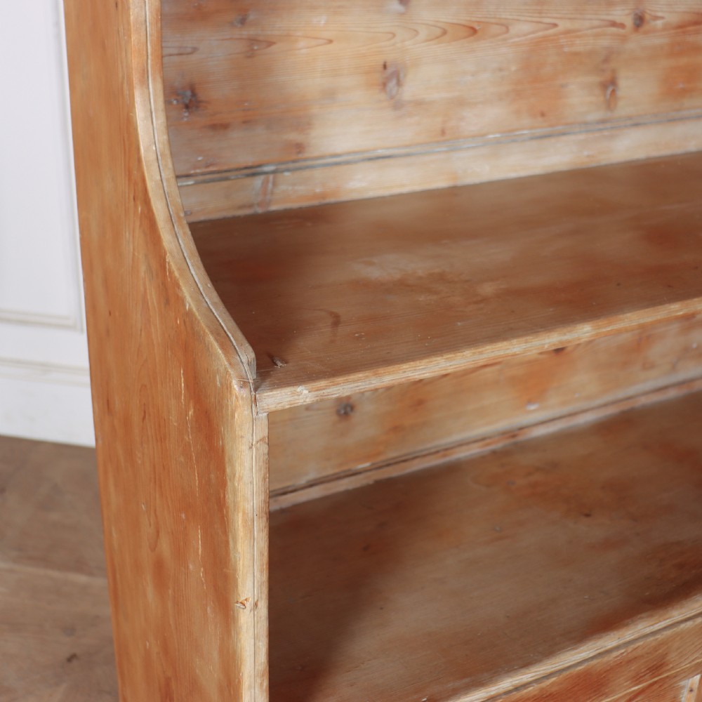 Early 19th Century English Regency Waterfall Bookcase View VI