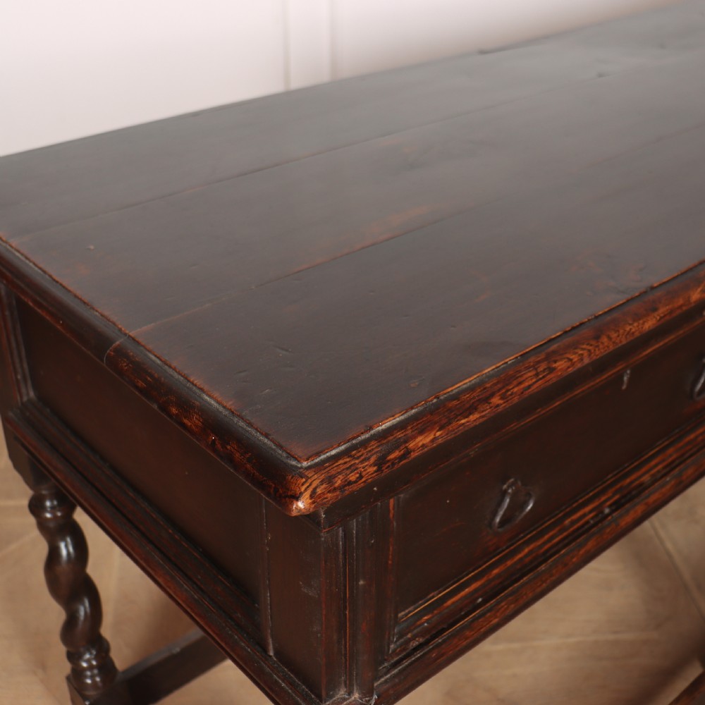 Early 18th Century English Oak Dresser Base View VIII