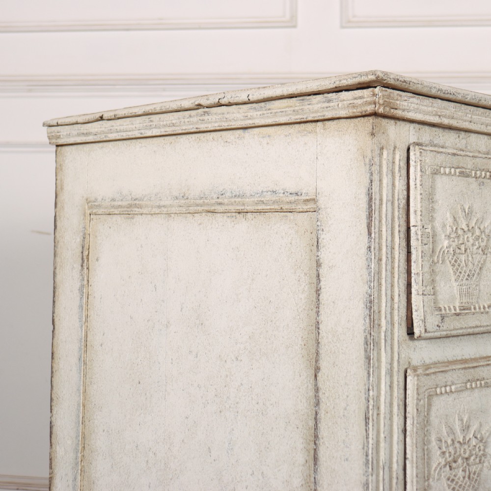 French Three Drawer Commode View X
