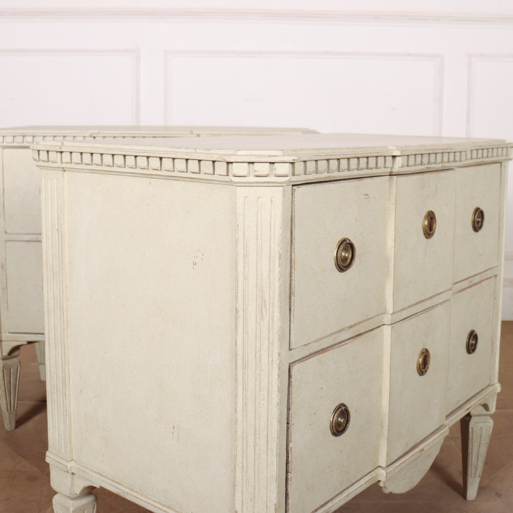 Pair of Painted Swedish Breakfront Commodes View VIII