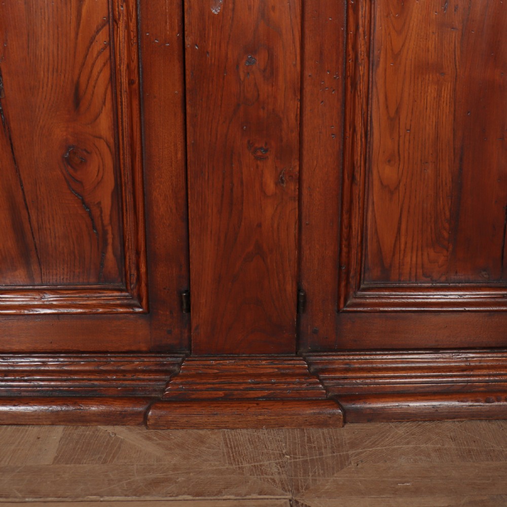 20th Century Italian Elm Buffet View VI
