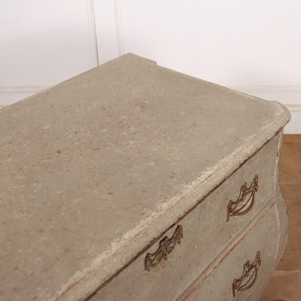 Dutch Bombe Commode View VIII