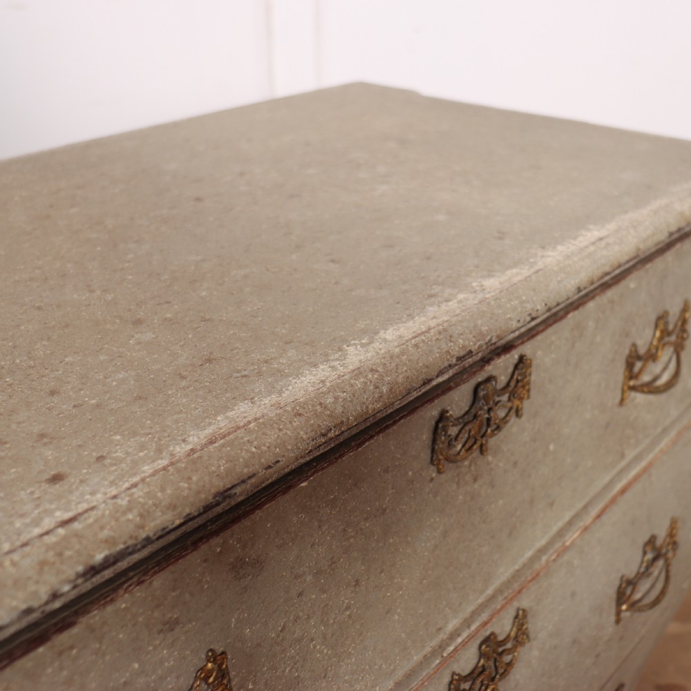 Dutch Bombe Commode View X